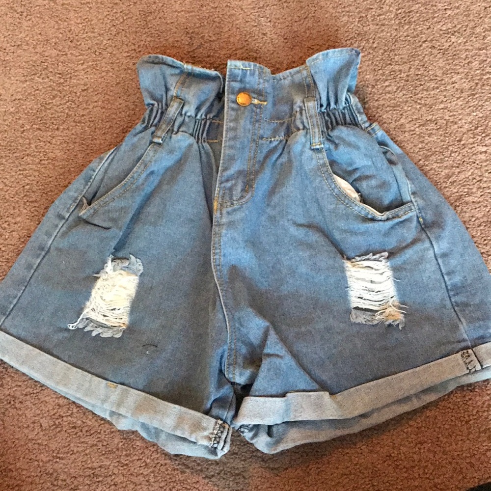 Paper bag denim shorts